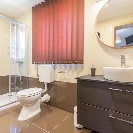 Fuer Grosse Ansprueche Mit Grossem Pool, Sauna, Whirlpool, Billard Prázdninový dům